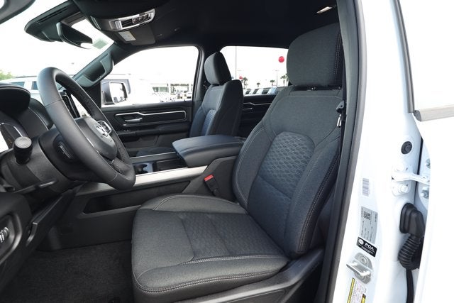 2027 RAM Ram 1500 RAM 1500 BIG HORN CREW CAB 4X4 5'7' BOX