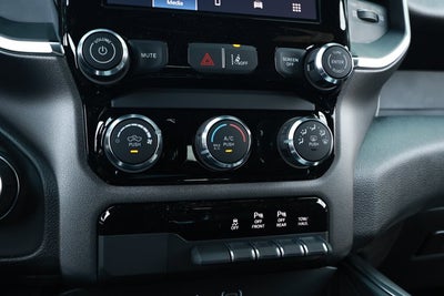 2026 RAM 1500 RAM 1500 EXPRESS CREW CAB 4X4 5'7' BOX