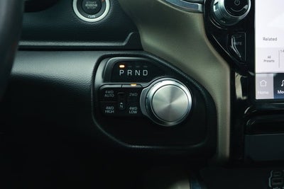 2022 RAM 1500 Laramie Crew Cab 4x4 5'7' Box
