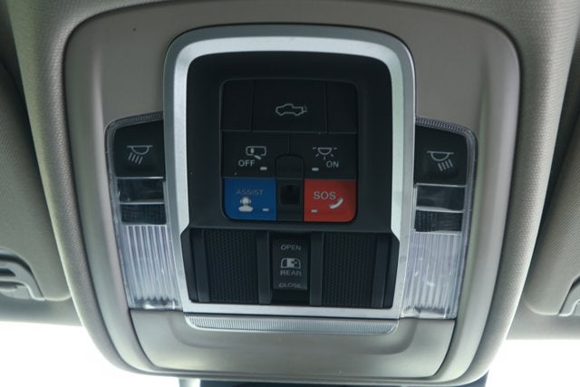 2022 RAM 1500 Laramie Crew Cab 4x4 5'7' Box