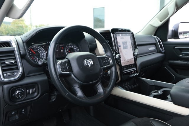 2022 RAM 1500 Laramie Crew Cab 4x4 5'7' Box