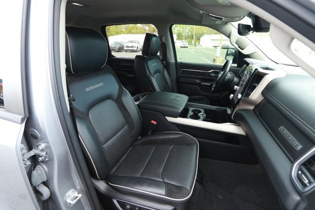 2022 RAM 1500 Laramie Crew Cab 4x4 5'7' Box