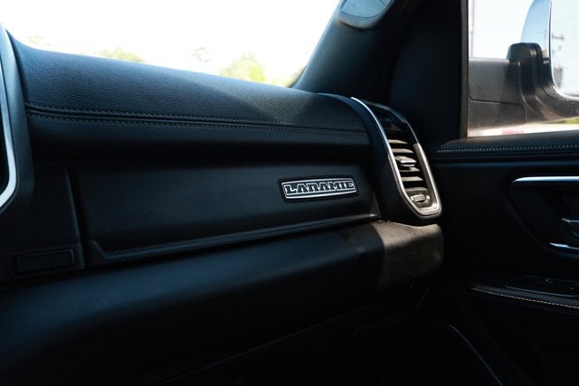 2023 RAM 1500 Laramie Crew Cab 4x4 5'7' Box