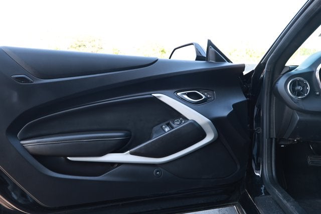 2021 Chevrolet Camaro RWD Coupe 1LS