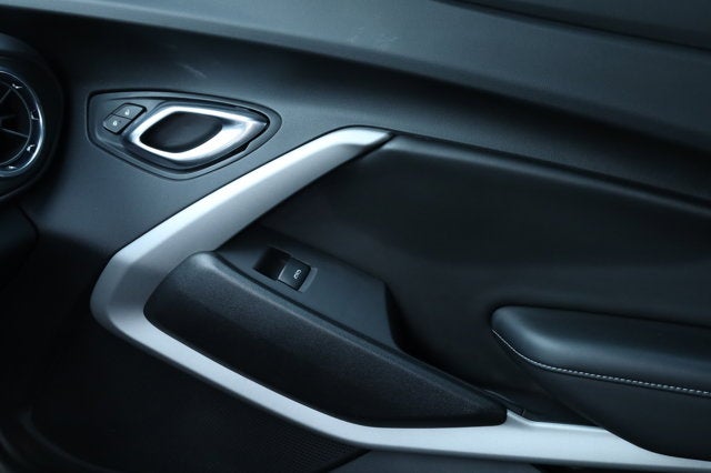 2020 Chevrolet Camaro RWD Coupe 1LS