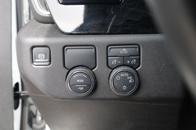 2025 Chevrolet Silverado 1500 2WD Crew Cab Short Bed LT