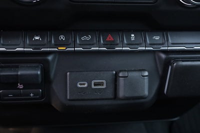 2023 Chevrolet Silverado 1500 2WD Double Cab Standard Bed Custom