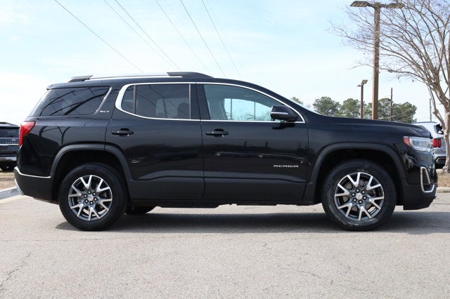 2023 GMC Acadia SLT