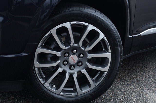 2022 GMC Acadia FWD Denali