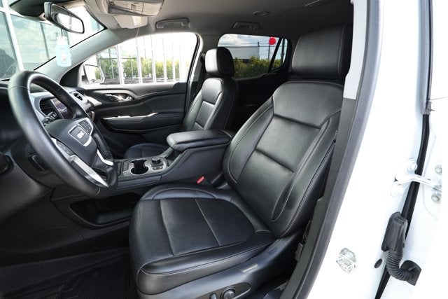 2023 GMC Acadia AWD SLT