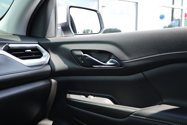 2023 GMC Acadia AWD SLT