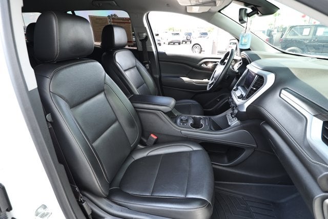 2023 GMC Acadia AWD SLT