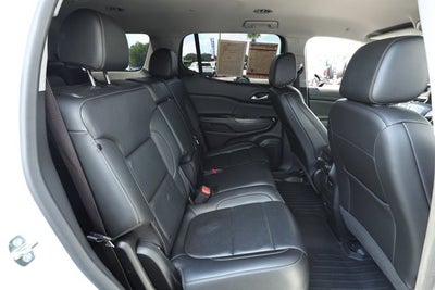 2023 GMC Acadia AWD SLT