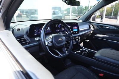 2024 Chevrolet Traverse FWD LT