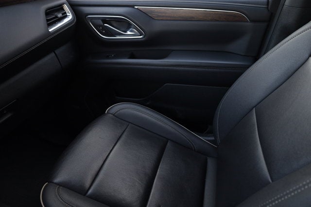 2023 Chevrolet Suburban 4WD Premier