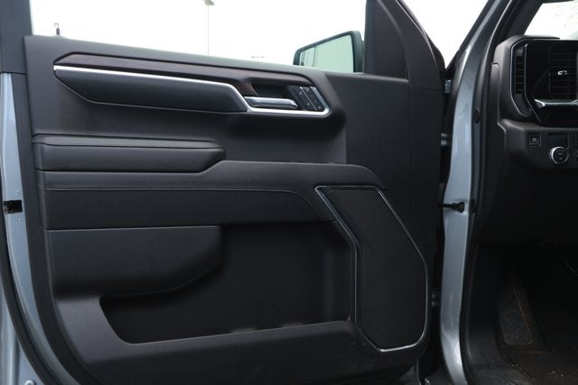 2024 GMC Sierra 1500 2WD Crew Cab Short Box SLT