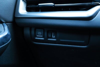 2024 Cadillac XT4 FWD Premium Luxury