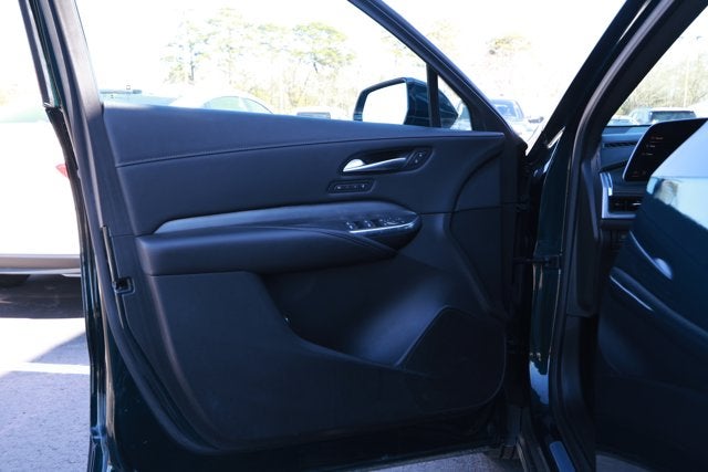 2024 Cadillac XT4 FWD Premium Luxury