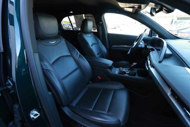 2024 Cadillac XT4 FWD Premium Luxury