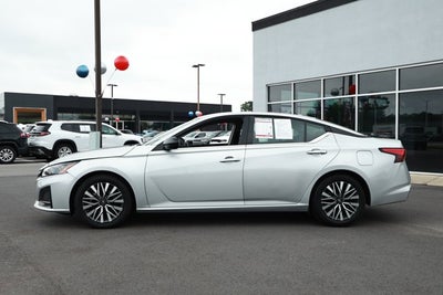 2024 Nissan Altima SV FWD