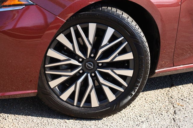 2024 Nissan Altima SV FWD