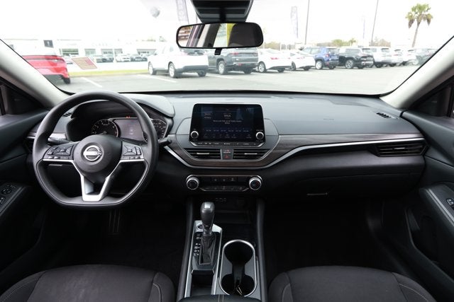 2024 Nissan Altima SV FWD