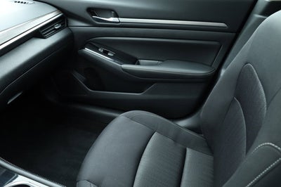 2023 Nissan Altima SV FWD