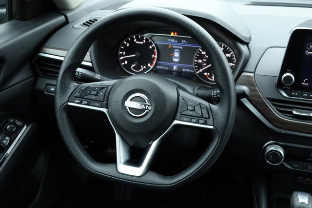 2023 Nissan Altima SV FWD