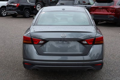 2024 Nissan Altima SV FWD