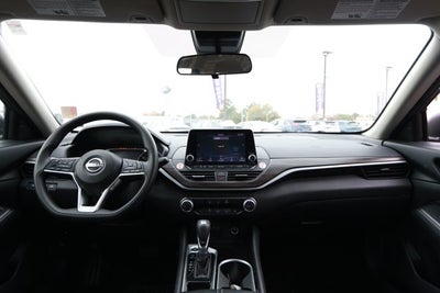 2024 Nissan Altima SV FWD