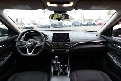 2024 Nissan Altima SV FWD