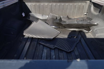 2017 Nissan TITAN SL