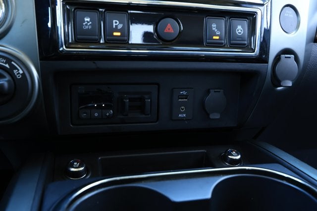 2017 Nissan TITAN Platinum Reserve