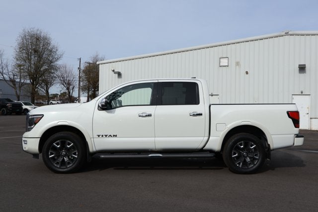 2023 Nissan TITAN Crew Cab Platinum Reserve 4x4
