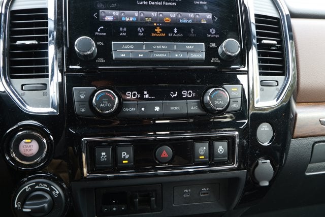 2023 Nissan TITAN Crew Cab Platinum Reserve 4x4