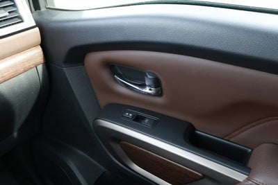 2023 Nissan TITAN Crew Cab Platinum Reserve 4x4