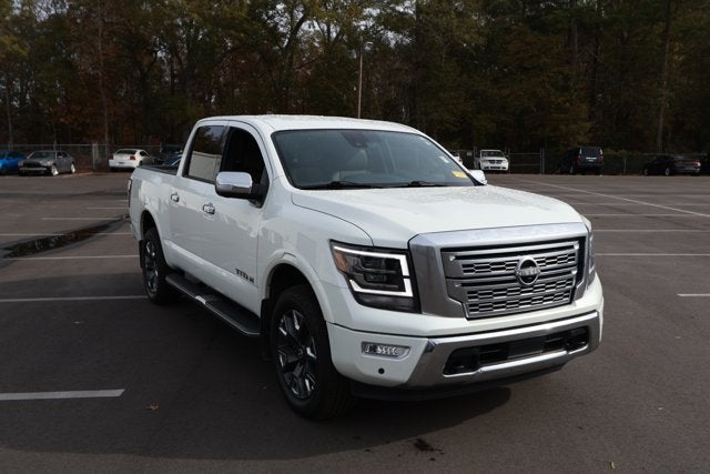 2023 Nissan TITAN Crew Cab Platinum Reserve 4x4