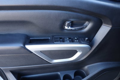 2021 Nissan TITAN Crew Cab SV 4x2