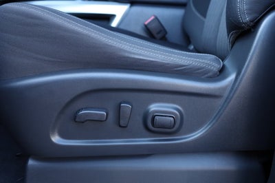 2021 Nissan TITAN Crew Cab SV 4x2