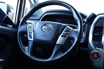 2021 Nissan TITAN Crew Cab SV 4x2