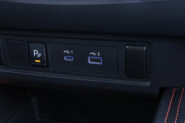 2023 Nissan Frontier Crew Cab PRO-X 4x2