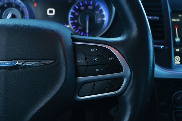 2017 Chrysler 300C 300C