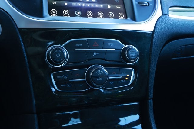 2017 Chrysler 300C 300C