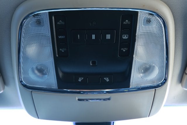 2017 Chrysler 300C 300C