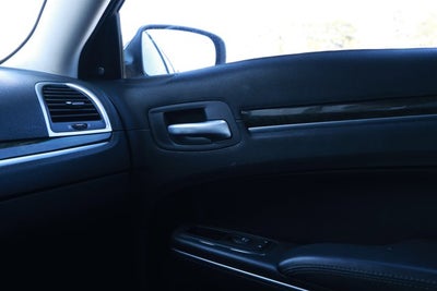 2017 Chrysler 300C 300C