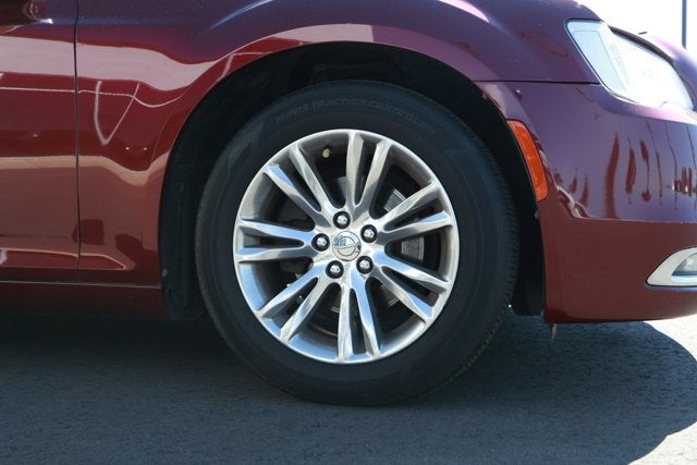 2017 Chrysler 300C 300C