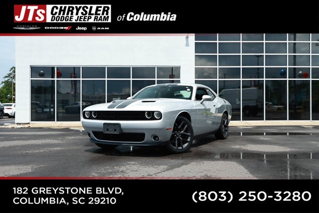 2020 Dodge Challenger SXT Auto's photo
