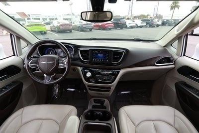 2020 Chrysler Pacifica Touring L