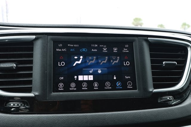 2020 Chrysler Pacifica Touring L