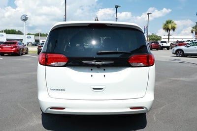 2024 Chrysler Voyager LX